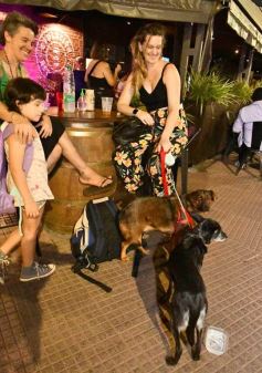 Foto de la galería: Noche de sábado en Glück: disfrute compartido en el fin de semana posadeño