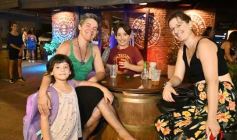 Foto de la galería: Noche de sábado en Glück: disfrute compartido en el fin de semana posadeño