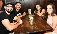 Foto de la galería: Noche de sábado en Glück: disfrute compartido en el fin de semana posadeño