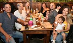 Foto de la galería: Noche de sábado en Glück: disfrute compartido en el fin de semana posadeño