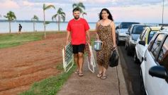 Foto de la galería: Domingo en Costa Sur: agua de rio a pleno y mucha recreación para posadeños y visitantes