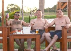 Foto de la galería: Domingo en Costa Sur: agua de rio a pleno y mucha recreación para posadeños y visitantes