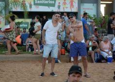 Foto de la galería: Domingo en Costa Sur: agua de rio a pleno y mucha recreación para posadeños y visitantes