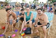 Foto de la galería: Domingo en Costa Sur: agua de rio a pleno y mucha recreación para posadeños y visitantes