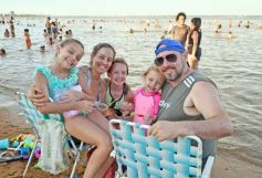 Foto de la galería: Domingo en Costa Sur: agua de rio a pleno y mucha recreación para posadeños y visitantes