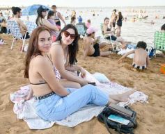 Foto de la galería: Domingo en Costa Sur: agua de rio a pleno y mucha recreación para posadeños y visitantes