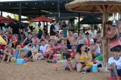 Foto de la galería: Domingo en Costa Sur: agua de rio a pleno y mucha recreación para posadeños y visitantes