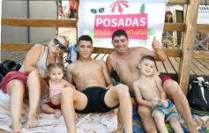 Foto de la galería: Domingo en Costa Sur: agua de rio a pleno y mucha recreación para posadeños y visitantes