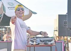 Foto de la galería: Domingo en Costa Sur: agua de rio a pleno y mucha recreación para posadeños y visitantes