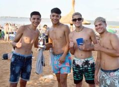 Foto de la galería: Domingo en Costa Sur: agua de rio a pleno y mucha recreación para posadeños y visitantes