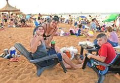 Foto de la galería: Domingo en Costa Sur: agua de rio a pleno y mucha recreación para posadeños y visitantes