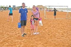 Foto de la galería: Domingo en Costa Sur: agua de rio a pleno y mucha recreación para posadeños y visitantes