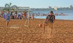 Foto de la galería: Domingo en Costa Sur: agua de rio a pleno y mucha recreación para posadeños y visitantes
