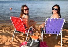 Foto de la galería: Domingo en Costa Sur: agua de rio a pleno y mucha recreación para posadeños y visitantes