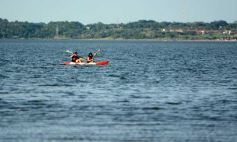 Foto de la galería: Domingo en Costa Sur: agua de rio a pleno y mucha recreación para posadeños y visitantes
