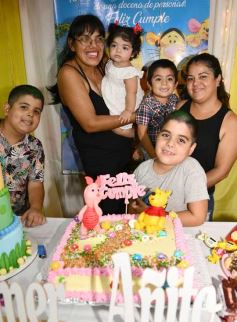 Foto de la galería: 1er añito de Nazly Arely: cumple feliz con toda la familia y muchos juegos