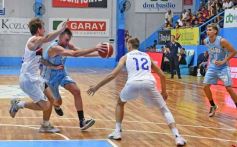 Foto de la galería: Liga Nacional de Básquet: OTC ganó y encendió la noche en la capital del monte