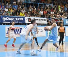 Foto de la galería: Liga Nacional de Básquet: OTC ganó y encendió la noche en la capital del monte