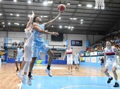 Foto de la galería: Liga Nacional de Básquet: OTC ganó y encendió la noche en la capital del monte