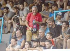 Foto de la galería: Liga Nacional de Básquet: OTC ganó y encendió la noche en la capital del monte