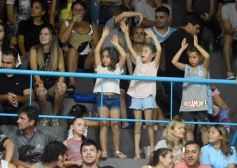 Foto de la galería: Liga Nacional de Básquet: OTC ganó y encendió la noche en la capital del monte