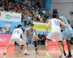Foto de la galería: Liga Nacional de Básquet: OTC ganó y encendió la noche en la capital del monte