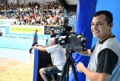 Foto de la galería: Liga Nacional de Básquet: OTC ganó y encendió la noche en la capital del monte