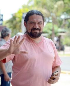 Foto de la galería: Las primeras de febrero: gente que viene y que va en el varieté de recorridas que dejó la ciudad capital