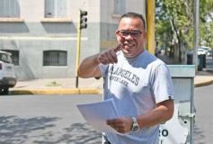 Foto de la galería: Las primeras de febrero: gente que viene y que va en el varieté de recorridas que dejó la ciudad capital