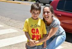 Foto de la galería: Las primeras de febrero: gente que viene y que va en el varieté de recorridas que dejó la ciudad capital