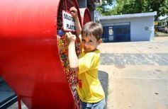 Foto de la galería: Las primeras de febrero: gente que viene y que va en el varieté de recorridas que dejó la ciudad capital