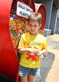 Foto de la galería: Las primeras de febrero: gente que viene y que va en el varieté de recorridas que dejó la ciudad capital