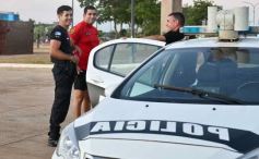 Foto de la galería: Las primeras de febrero: gente que viene y que va en el varieté de recorridas que dejó la ciudad capital