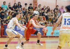 Foto de la galería: Federal de Básquet: Tokio arrancó con el pie derecho y festejó en el Templo