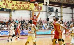 Foto de la galería: Federal de Básquet: Tokio arrancó con el pie derecho y festejó en el Templo