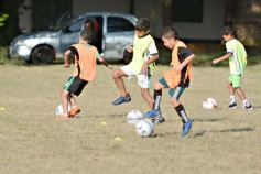 Foto de la galería: Escuela de Fútbol Infantil del Club Tacurú: nuevo semillero para el talento posadeño
