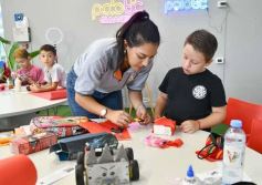 Foto de la galería: Robótica de Verano: los más chicos aprenden jugando en la Colonia del Polo Tic de Posadas