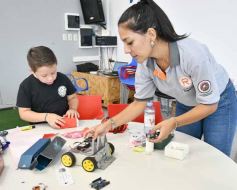 Foto de la galería: Robótica de Verano: los más chicos aprenden jugando en la Colonia del Polo Tic de Posadas