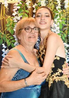 Foto de la galería: Los 15 años de Irina Martínez: brillo, fiesta y diversión en una noche soñada