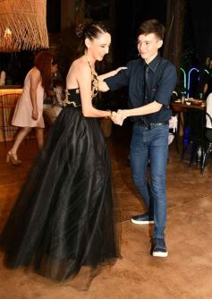 Foto de la galería: Los 15 años de Irina Martínez: brillo, fiesta y diversión en una noche soñada