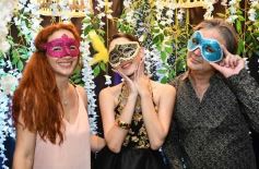 Foto de la galería: Los 15 años de Irina Martínez: brillo, fiesta y diversión en una noche soñada