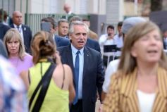 Sixto Fotografías. Sociedad. Visitas - Alberto Fernández en Posadas: cobertura que quedó a medias por el destrato a parte de la prensa local