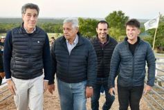 Sixto Fotografías. Sociedad. Sociedad Rural Misiones - Con el aire campero de La Armonia, se realizó el 1er Remate Nocturno del año