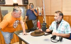 Foto de la galería: A Don Mario Campuzano: merecido homenaje de Radio Tupambaé al histórico conductor chamamecero