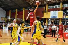 Sixto Fotografías. Deportes. Torneo Federal - Federal de Básquet: Tokio avivó la buena racha con dos triunfos al hilo