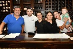 Sixto Fotografías. Sociedad. Varios - Las últimas de febrero: recorridas con un varieté de lo que anda pasando en la ciudad capital