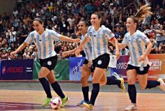 Sixto Fotografías. Deportes. Mundial de Futsal Femenino - Mundial de Futsal en Misiones: con un arranque imbatible, la albiceleste ya está en semifinales