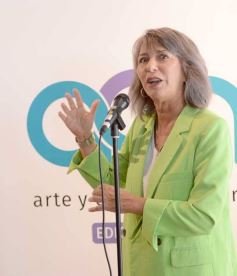 Foto de la galería: ADN edición 2023: junto a la seda, el arte y diseño de mujeres creadoras se exponen en el Centro de Arte de Posadas