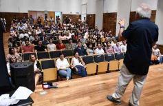 Foto de la galería: Inteligencia artificial, la palabra del año: lo que dejó la visita de Alejandro Piscitelli en Posadas