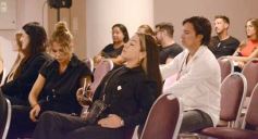 Foto de la galería: Anita Korman en Posadas: la estilista de los famosos brindó una capacitación a vestuaristas de Canal 12